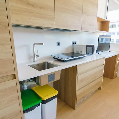 Apartamento Moderno Con Parking Gratuito F26 *