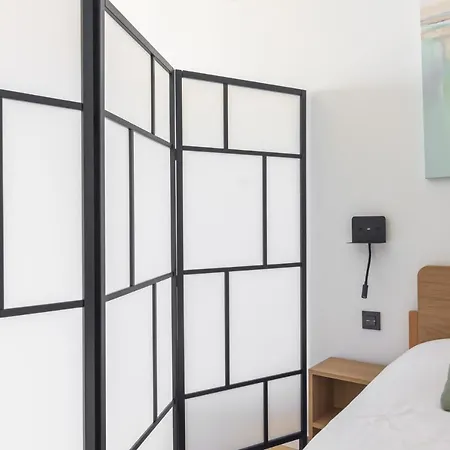 Apartamento Moderno Con Parking Gratuito F26 *